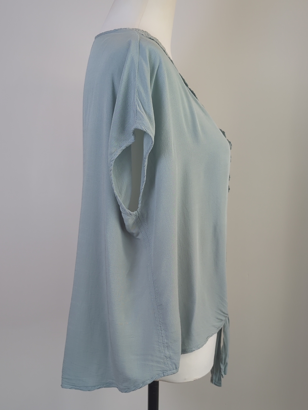 Allie Rose Boho Lace Trim Tie Front V-Neck Blouse Mint Sage Blue Green MEDIUM - Picture 8 of 16